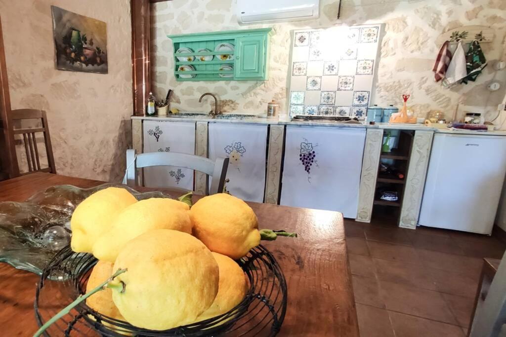 Villa Neli, Palazzolo Acreide, Siracusa, Hot Tub, Wi-Fi & Parking Exterior photo