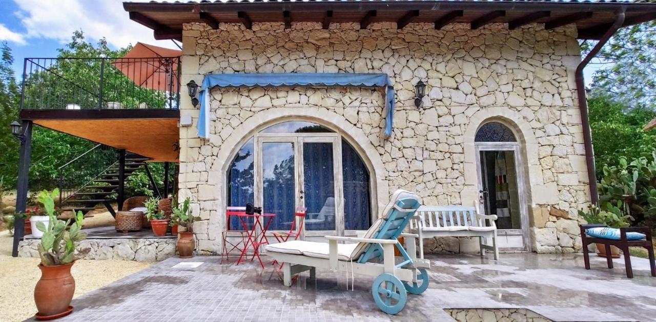 Villa Neli, Palazzolo Acreide, Siracusa, Hot Tub, Wi-Fi & Parking Exterior photo